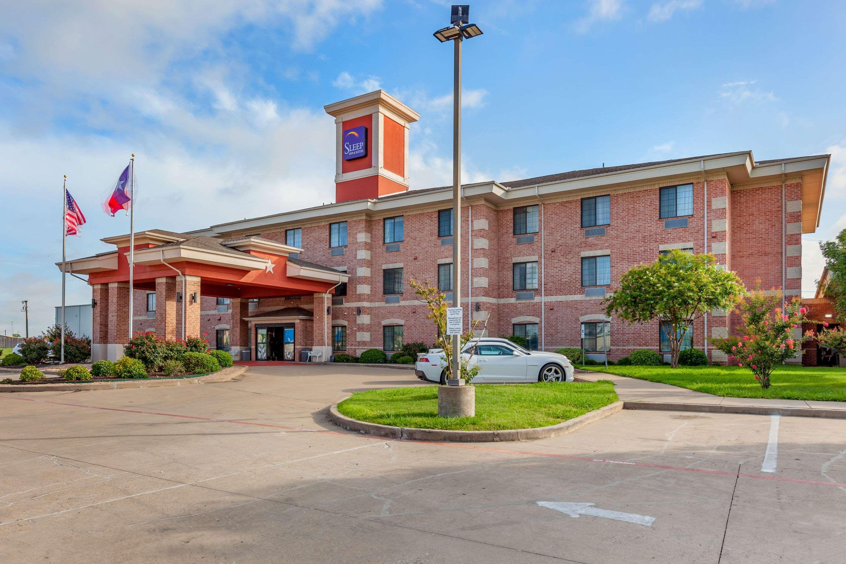 Sleep Inn & Suites Hewitt - South Waco Exterior photo